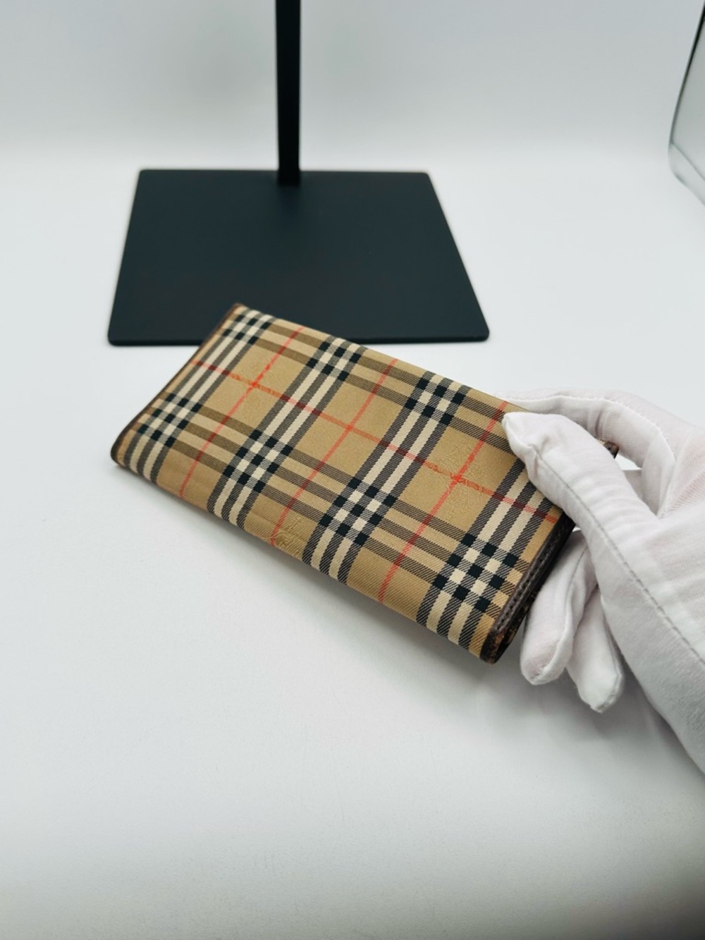 Burberry Vintage Long Plaid Wallet - Picture 3 of 12